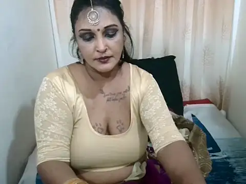 Indian_diamond লাইভ XXX চ্যাট