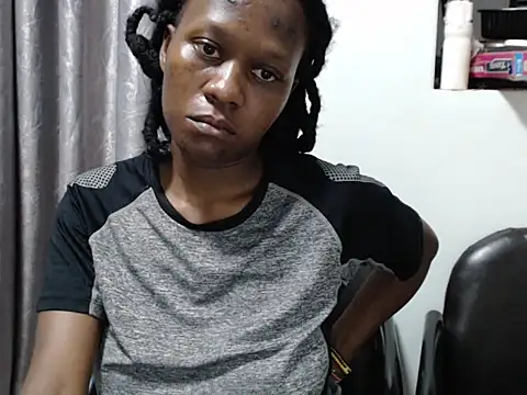 CandyLovesU2's Live XXX Chat