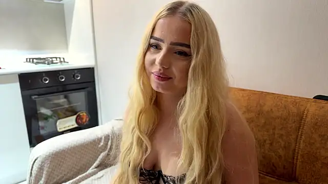 Blonde88888 Live XXX-Chat