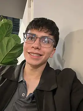 ThomasTorress live XXX chat