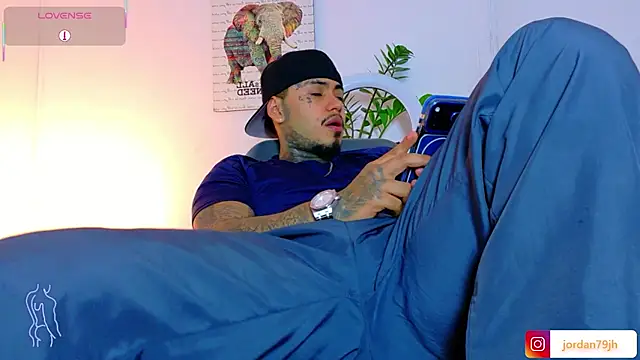 Czat XXX na żywo – JordanSmiith_