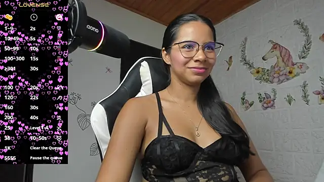 alisson_hoffman05's Live XXX Chat