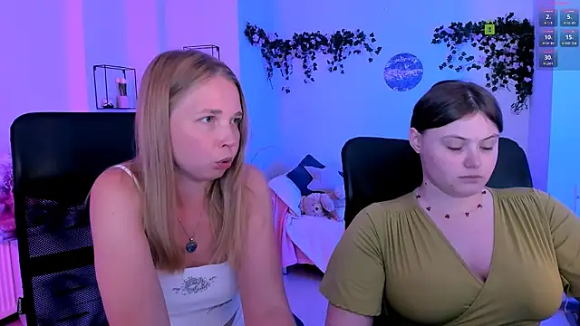nikole_kitt Pertunjukan Webcam