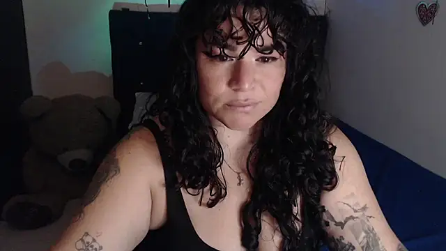 Chatroom XXX en direct de ANGELIQUE_KLANE
