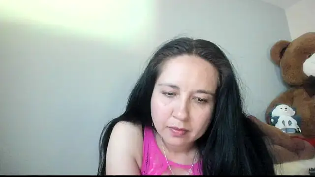 Chat +18 de cami_hot_tits ao vivo