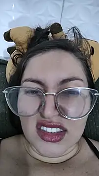 Chat +18 de Fetichista23 ao vivo
