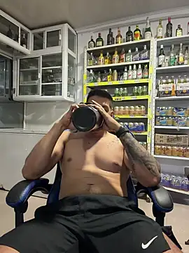 OliverWest04n Live XXX chat