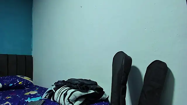 VincentSavage Adlı Modelin Canlı XXX Sohbeti