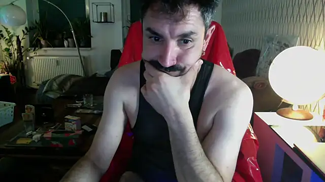 Онлайн чат XXX tomz0819