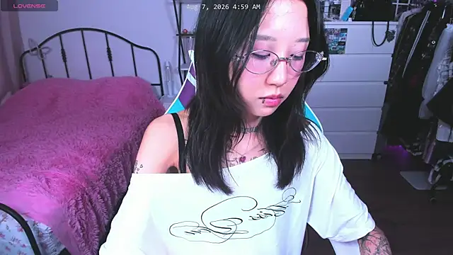 ashleywowmeow Live XXX-Chat