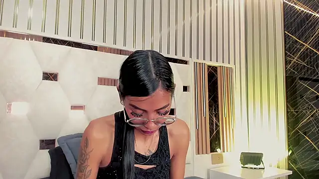 Czat XXX na żywo – KarlaSlutSkinny__