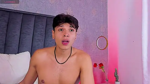 Alejandroo_Montenegron Live XXX chat