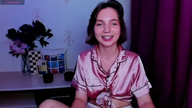 KindHazelHere_n Live XXX chat
