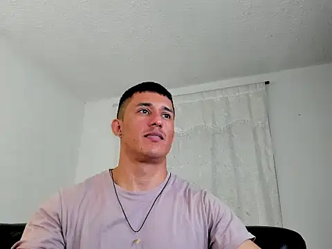 Muscle_man07 live XXX chat