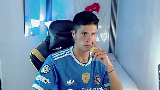 Chat +18 de Ascii_one ao vivo