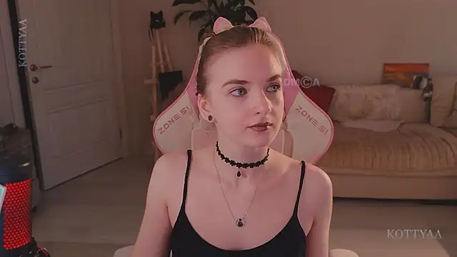 XXX chat uživo modela -Kottyaa-