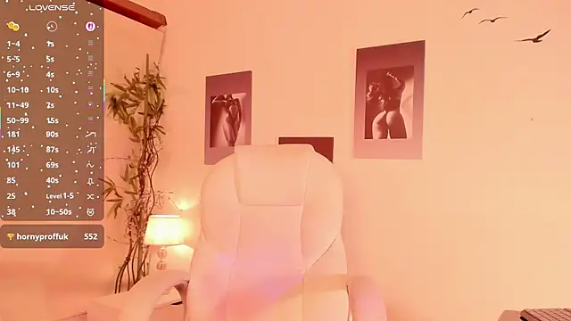 Živý XXX chat Alicee_Levine