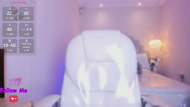 AzuraKindong's Live XXX Chat