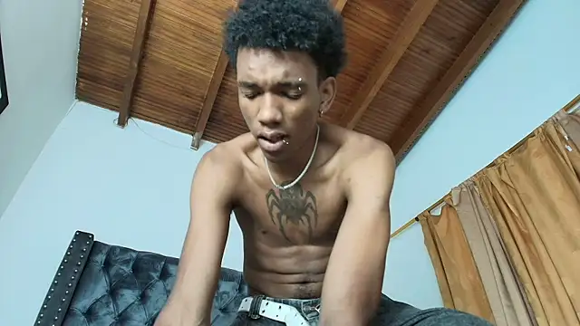 XXX chat uživo modela nero_reyd