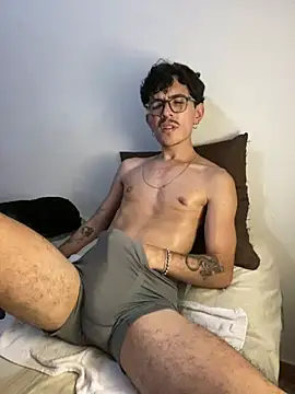 XXX chat uživo modela oreuk_dv