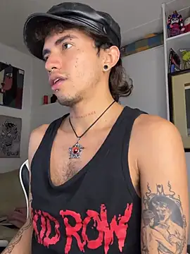XXX chat uživo modela darkodarkoo