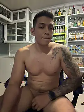 XXX chat uživo modela OliverWest04