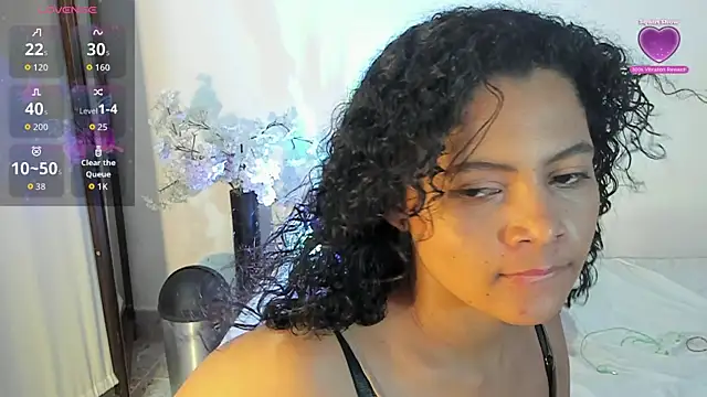 Chat +18 de Emmaray33 ao vivo