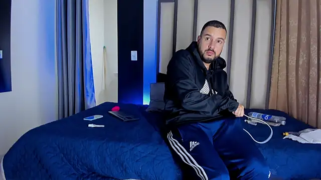 Chat XXX en directo de Nicola_D_Angelo