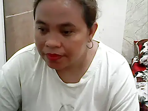 hotchubbypinay Adlı Modelin Canlı XXX Sohbeti