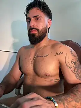 Ryan_Black3 Show Webcam