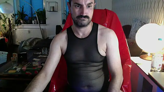 Онлайн чат XXX tomz0819