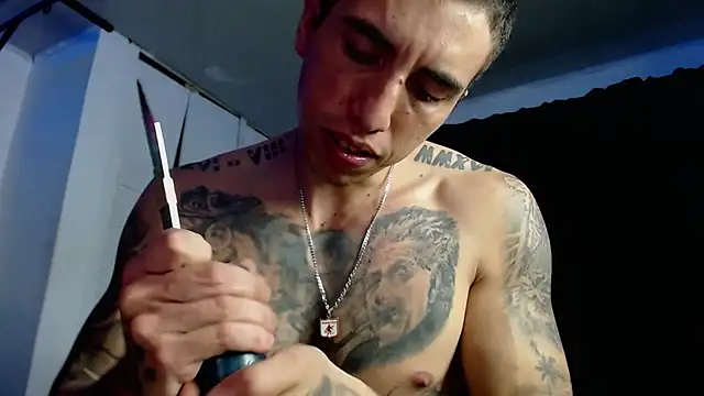 Adam_Hudsond Chat XXX in diretta