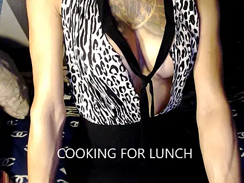 Trish_CurveCock Obrolan Langsung XXX
