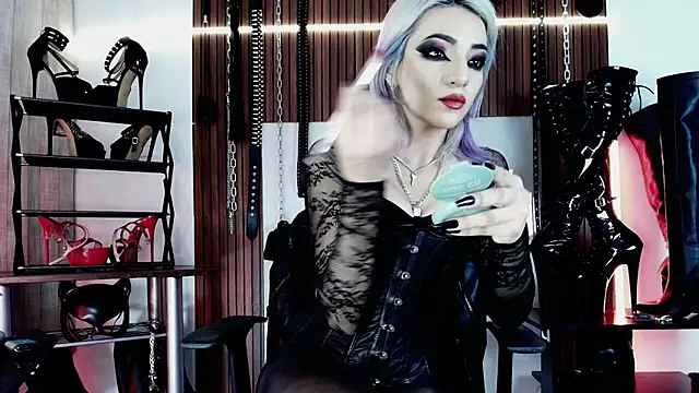 missdarkladyのライブXXXチャット