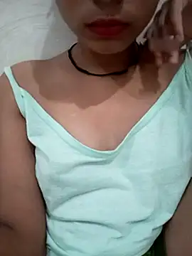 Chat XXX en directo de Cute_Naira6