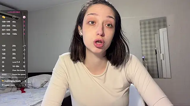 JanetteMussy Adlı Modelin Canlı XXX Sohbeti