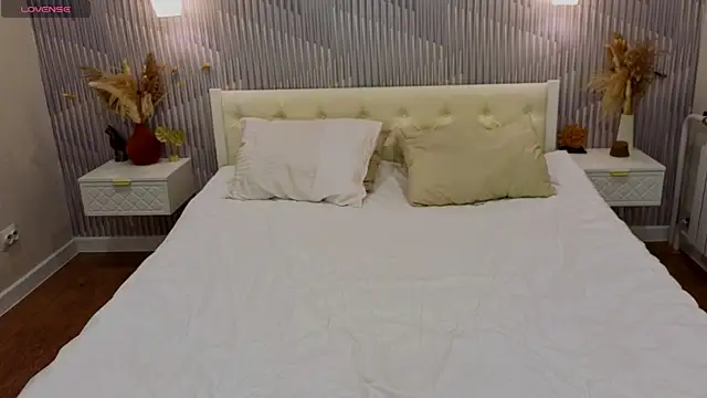 Kity_Mooree Adlı Modelin Canlı XXX Sohbeti