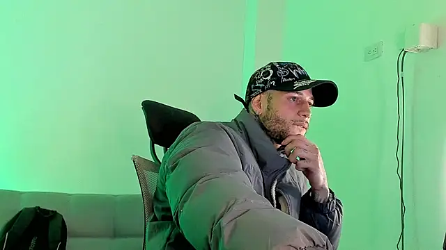 _jamesleandros1 Chat XXX in diretta