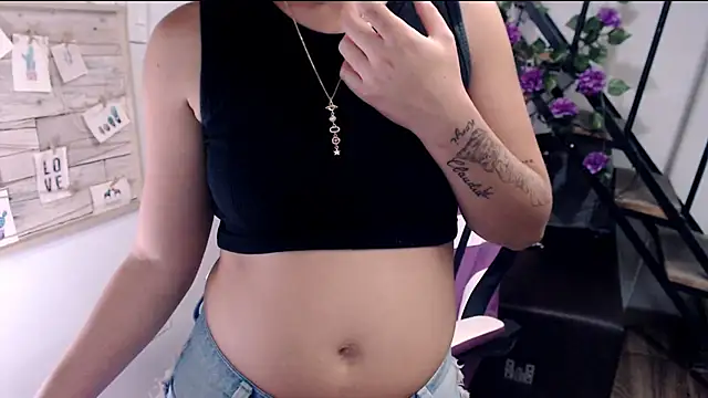 samantha_baby_ Adlı Modelin Canlı XXX Sohbeti