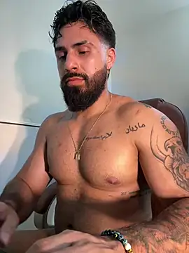 XXX chat uživo modela Ryan_Black3