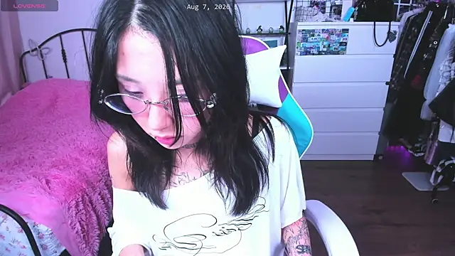 ashleywowmeow Live XXX-Chat