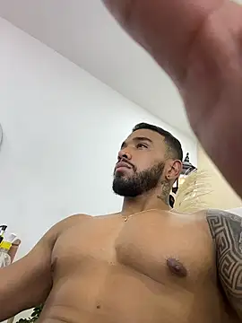 Chatroom XXX en direct de bruno_miller_