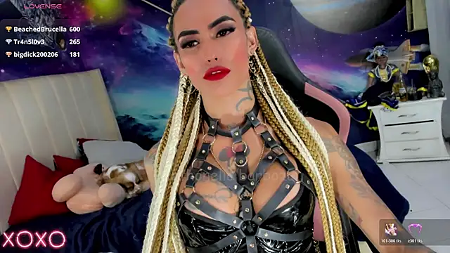 Czat XXX na żywo – Nella_Dolls