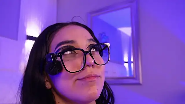KatlynRous' Live XXX Chat