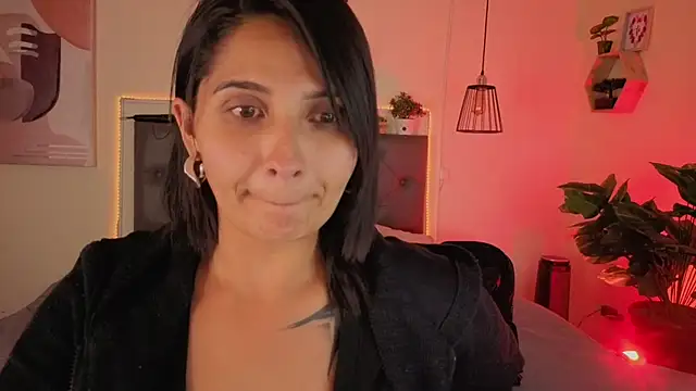 Chat +18 de emily_leinner ao vivo