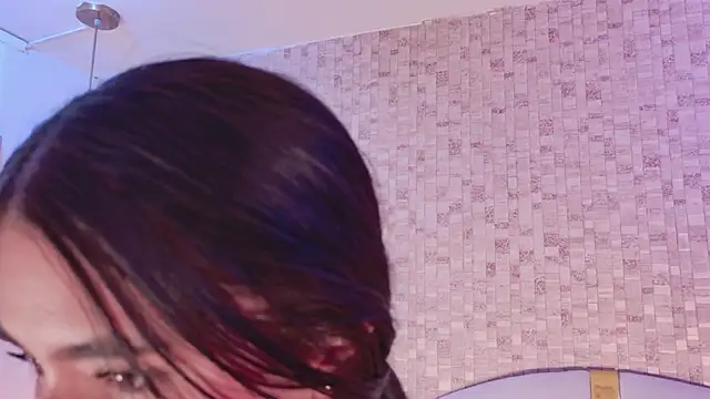 Chat +18 de celestte_sm ao vivo