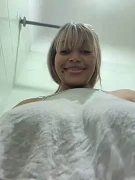 Chat +18 de meliAngelical ao vivo