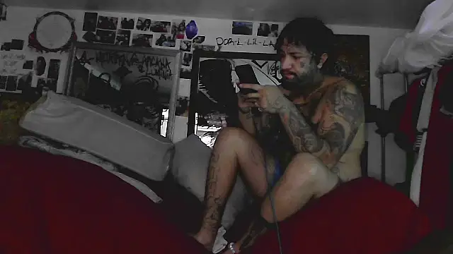 Azielparallax's Live XXX Chat