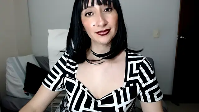 Laura-pervert Live XXX-chat