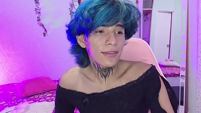 Kitsune_rei live XXX chat